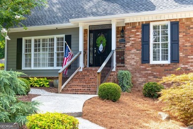 Welcome Home to 491 Timberlea Lake Drive. This beautiful and - photo 3