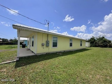 Here's a great opportunity to own a like-new home, within 7 - photo 3