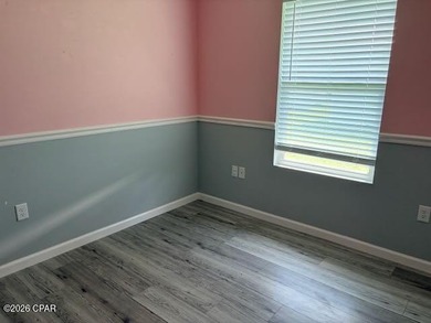 Here's a great opportunity to own a like-new home, within 7 - photo 8