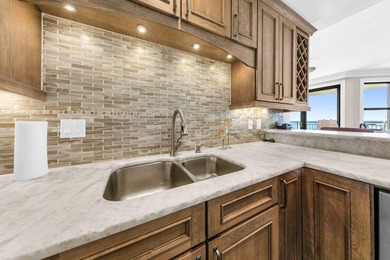 Welcome to Emerald Grande W325, a premier 3-bedroom, 3-bath - photo 11