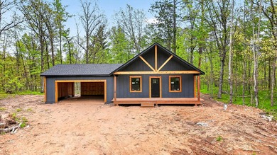 Welcome to your brand-new Voyager Village Cottage! This - photo 2