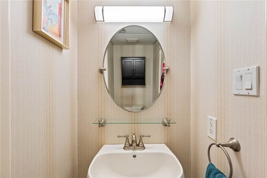 Beachfront Living at Beach Place Condo! Have you visited Beach - photo 13