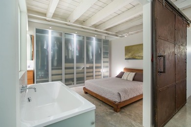 Expansive NYC style loft in Gastown's coveted Koret Lofts. This - photo 14