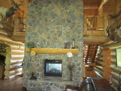 Is Golf your Game? This stunning full log home is perfect for - photo 14