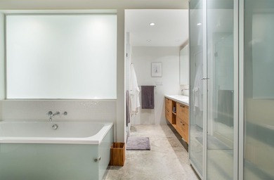 Expansive NYC style loft in Gastown's coveted Koret Lofts. This - photo 16