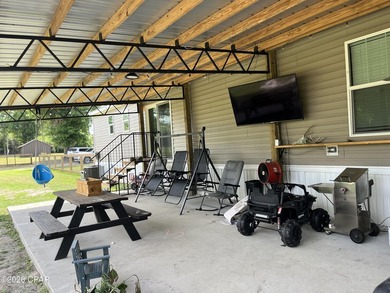 MOTIVATED SELLERS!! This beautiful, well-maintained home is - photo 20