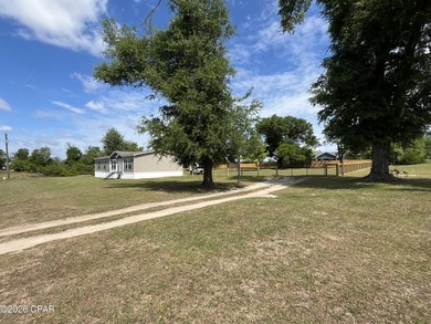 MOTIVATED SELLERS!! This beautiful, well-maintained home is - photo 21