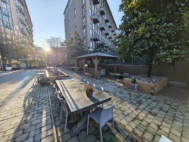 Expansive NYC style loft in Gastown's coveted Koret Lofts. This - photo 29
