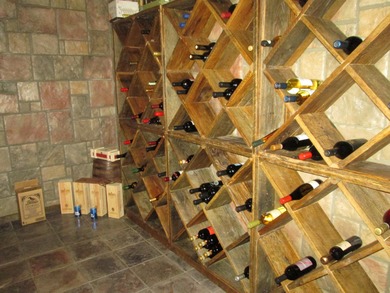 Is Golf your Game? This stunning full log home is perfect for - photo 47