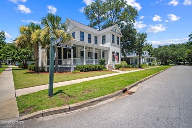 Welcome to this beautifully appointed 3-bedroom, 3.5-bath - photo 5