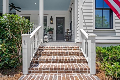 Welcome to this beautifully appointed 3-bedroom, 3.5-bath - photo 8