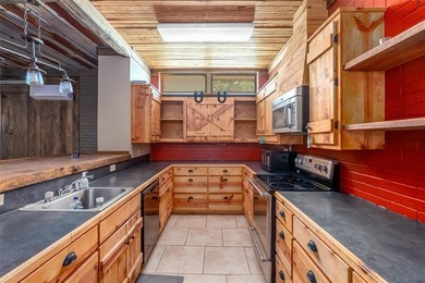 (private lake, pond, coastal) Home For Sale in Athens Louisiana