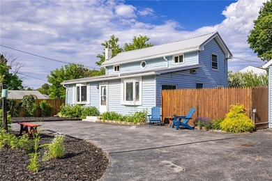 Welcome to this beautifully updated Cape Cod-style home offering - photo 6