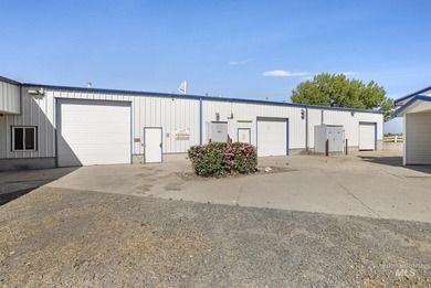 Exceptional commercial opportunity on 14.44 acres, conveniently - photo 7
