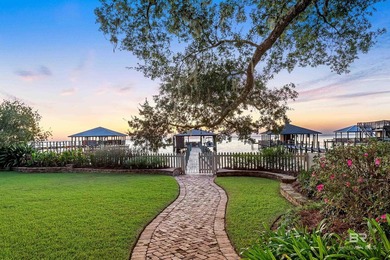 This estate offers an extraordinary blend of refined coastal - photo 4