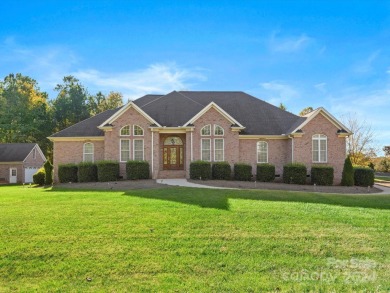 Lake Home For Sale in Lake Wylie, South Carolina