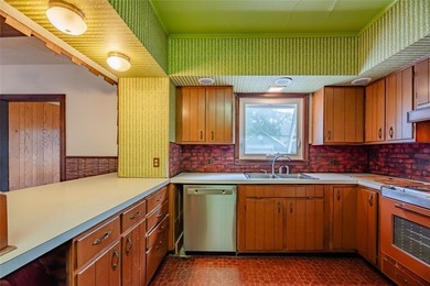 Welcome to 239 Navarre Road in Rochester, NY. Located on a quiet - photo 9