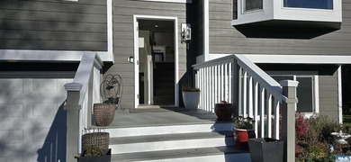 Remodeled in 2022, this pristine split-level home offers sublime - photo 2