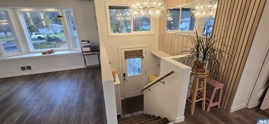 Remodeled in 2022, this pristine split-level home offers sublime - photo 4