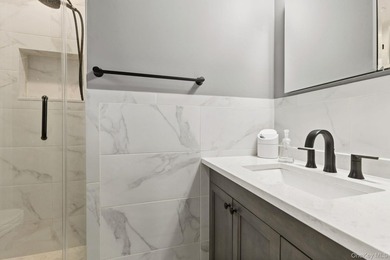 Welcome to 14 Fairview, a beautifully maintained Split level - photo 26