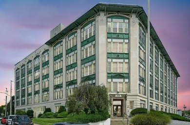 (private lake, pond, coastal) Condo Sale Pending in Port Chester New York