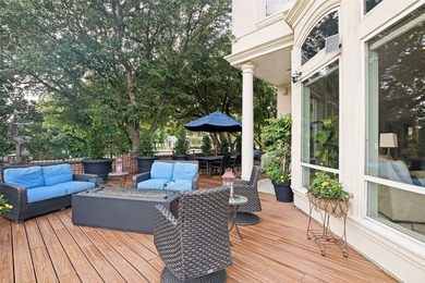 Beautiful Mediterranean Style Villa located in a private - photo 3