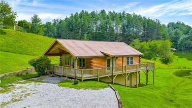 (private lake, pond, coastal) Home Active Under Contract in Piney Creek North Carolina