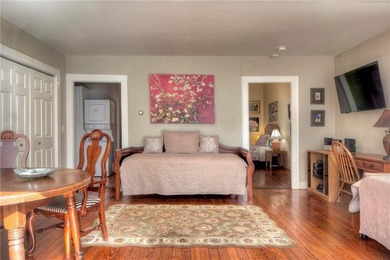 Historic Hill Townhouse just steps to Bellevue Avenue and two - photo 25