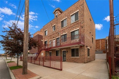 We are proud to offer a move in condition two bedroom 2 bathroom - photo 4