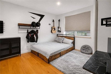 We are proud to offer a move in condition two bedroom 2 bathroom - photo 7