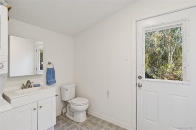 Welcome to this hidden gem nestled in the heart of Hampton Bays! - photo 19