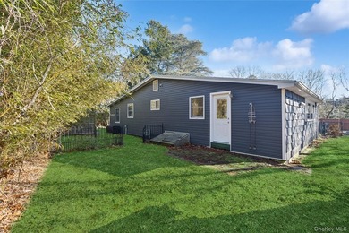 Welcome to this hidden gem nestled in the heart of Hampton Bays! - photo 20