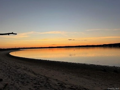 Welcome to this hidden gem nestled in the heart of Hampton Bays! - photo 21