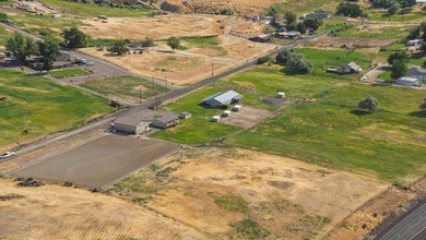 MLS# 291752 Welcome to 35803 Rayhill Rd-an exceptional 22 - photo 2