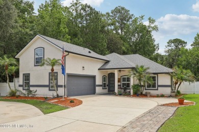 Lake Home Sale Pending in Green Cove Springs, Florida