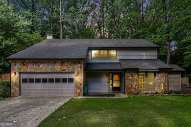 Beautifully renovated and move-in ready, this exceptional 4 - photo 1
