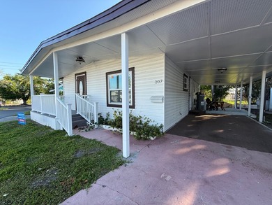 Just listed is this COMPLETELY REMODELED 2-bedroom 2-bathroom - photo 5