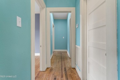 Welcome home to this beautifully renovated gem! Light-filled - photo 11