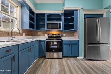 Welcome home to this beautifully renovated gem! Light-filled - photo 16