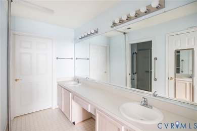 Welcome to effortless, maintenance-free living in the - photo 22