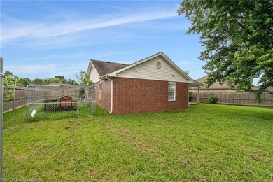 Looking for your first place? This 3 bedroom 2 bath home would - photo 23