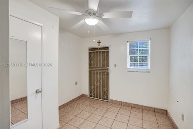 Great opportunity to own a home situated on a spacious corner - photo 29
