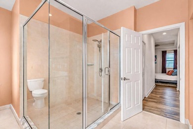 Stunning and desirable END-UNIT townhome in the gated community - photo 29