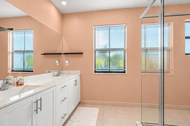 Stunning and desirable END-UNIT townhome in the gated community - photo 30