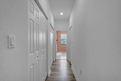 Stunning and desirable END-UNIT townhome in the gated community - photo 31