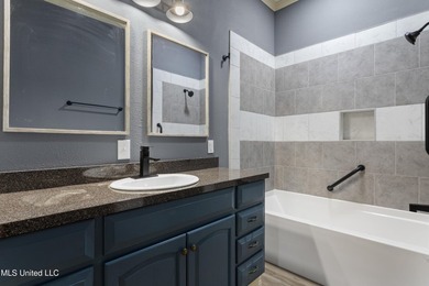 Welcome home to this beautifully renovated gem! Light-filled - photo 34