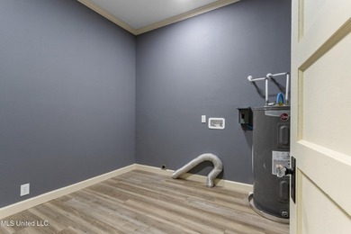 Welcome home to this beautifully renovated gem! Light-filled - photo 35