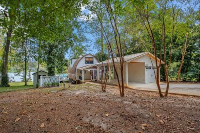 Lake Home For Sale in Havana, Florida