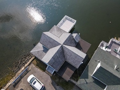 Seasonal home on the Danvers river....literally on the river - photo 2