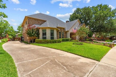 Price reduction !!!  Beautiful  landscaped corner located on a